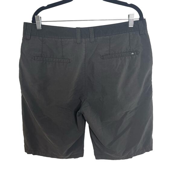 Travis Mathew Shorts Men's Size 36 Lightweight Chino Style Dark Gray - Picture 2 of 6